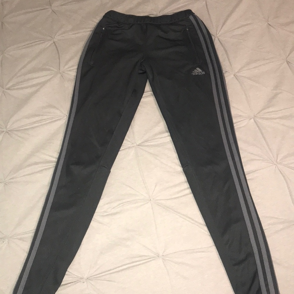 Adidas joggers/track pant